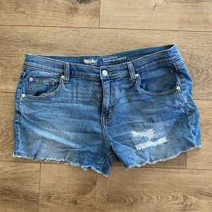 Midrise Jean shorts